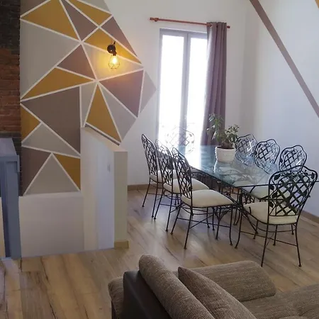 Au Pied De La Dordogne Apartament *