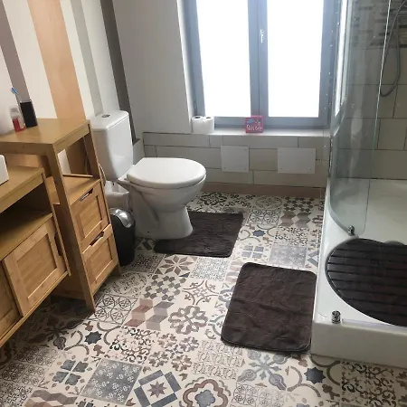 Au Pied De La Dordogne Apartament *